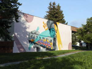 FOTOGALERIE: Festival pouličního umění rozzářil v Olomouci sídlištní kotelny i zašlé basketbalové hřiště