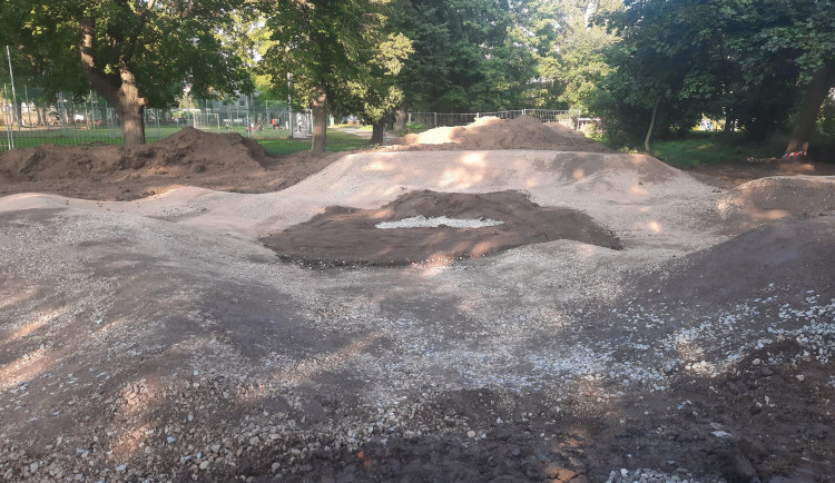 Čelechovice na Hané staví univerzální pumtruckovou dráhu pro mládež. Po Litovli bude druhá v kraji