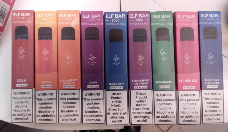 size3-1695728198208-60-pochybeni-nasli-hygienici-u-40-procent-z-400-jednorazovych-elektronickych-cigaret