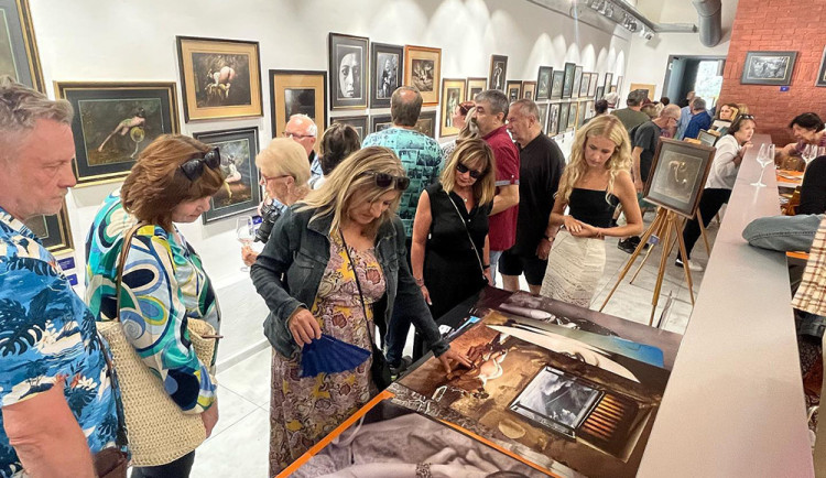 Výstava Jan Saudek 88 láme v Přerově rekordy. Slavný fotograf dorazí na derniéru