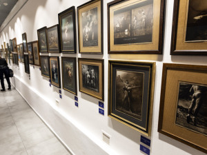 Výstava Jan Saudek 88 v Městské galerii Přerov -  napravo dole snímek nazvaný X