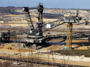 Uhlí je na ústupu a Češi prodávají méně elektřiny, všimli si experti