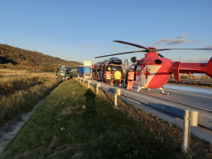 Na dálnici D1 u Milenova na Přerovsku se srazily čtyři kamiony. Dálnice je uzavřená