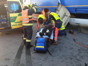 Na dálnici D1 u Milenova na Přerovsku se srazily čtyři kamiony, na stejném místě jako ráno. Dálnice je uzavřená