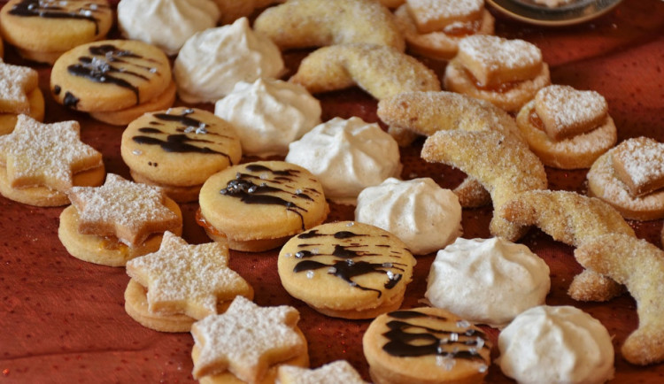 size4-16977310167504-2-v-obchodech-se-jiz-prodava-vanocni-cukrovi-podle-svazu-se-cena-nemeni