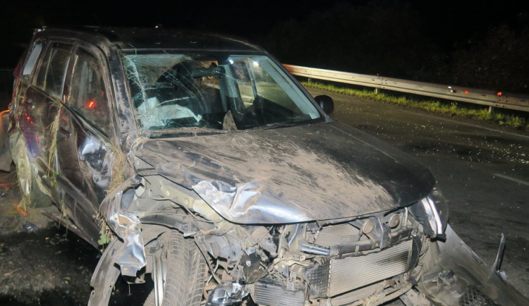 FOTO: Muž v Toyotě řídil opilý a boural. Policie navíc zjistila, že mu teprve pár dní platí zákaz řízení