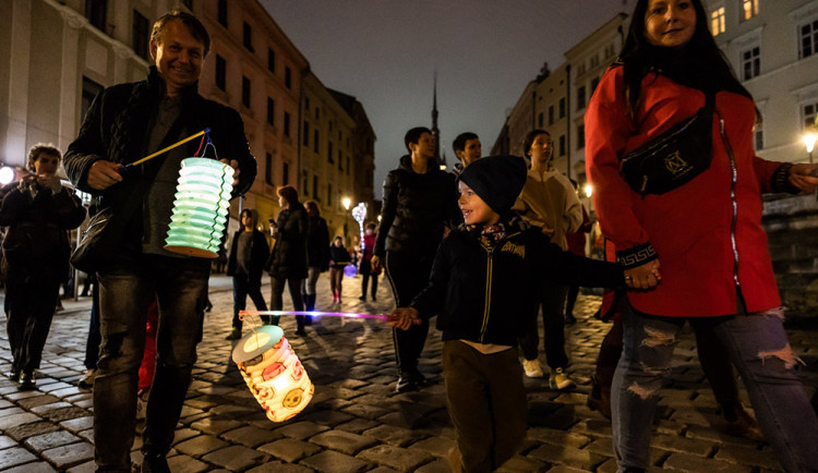 Lampionový průvod v Olomouci - ilustrační foto