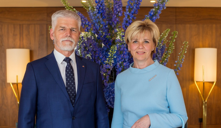 Prezident Pavel s chotí přijíždí na dvoudenní návštěvu Olomouckého kraje. Zajede i na Jesenicko a Šumpersko