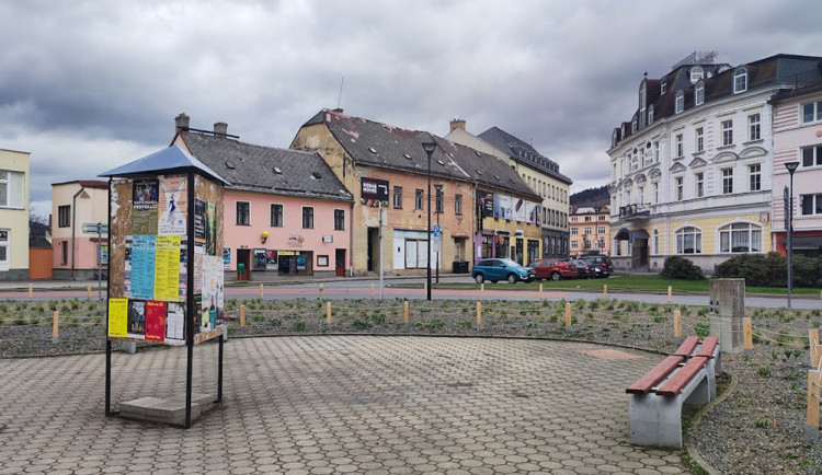 Odpočinkové místo v ulici V Oblouku v Jeseníku