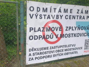 Firma stáhla žádost o klíčové povolení pro odpadovou linku v Mostkovicích. Místní mají dál obavy
