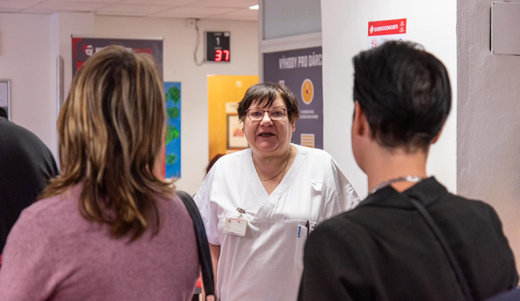 Zemřela oblíbená lékařka z olomoucké transfuzky. Ivana Sulovská pomáhala dárcům krve i mladým kolegům