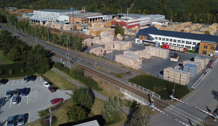 Areál podniku Javořice v Ptení