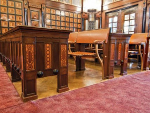 Budova prostějovské radnice s prvky secese a okázalými interiéry se stala národní kulturní památkou