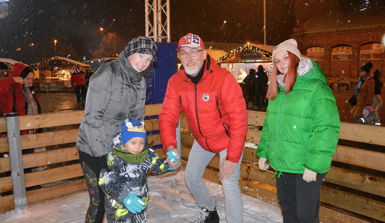Olomoucké vánoční trhy patří k těm nejlepším, říkají zahraniční novináři i návštěvníci