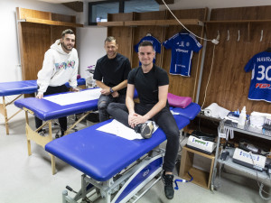 FOTOGALERIE: 470 mililitrů nejen modré krve. Fotbalová Sigma Olomouc hostila speciální odběr