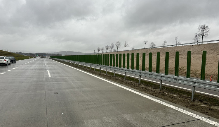 První část D48 z Bělotína směrem na Nový Jičín je v provozu. Výrazně se zvýší bezpečnost dopravy