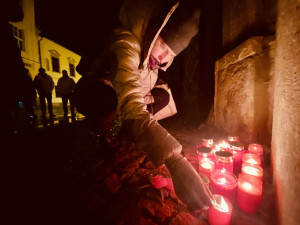 Olomouc zrušila vánoční koncerty. V sobotu se rozezní zvony a proběhne mše za oběti střelce