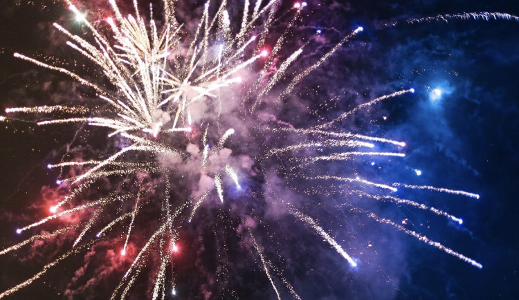 ANKETA: Některé radnice v Olomouckém kraji ruší novoroční ohňostroje