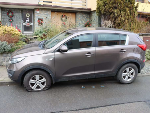 Silvestrovské řádění vandala na Přerovsku: za noc propíchal gumy na více než 50 autech