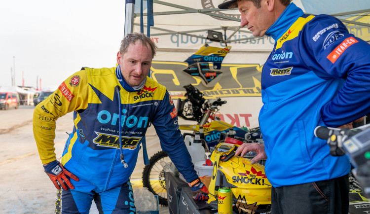 size3-17042799182314-139-bude-to-mozna-nejnarocnejsi-dakar-cast-trati-zasahly-pred-startem-zaplavy-rika-motocyklista-martin-m