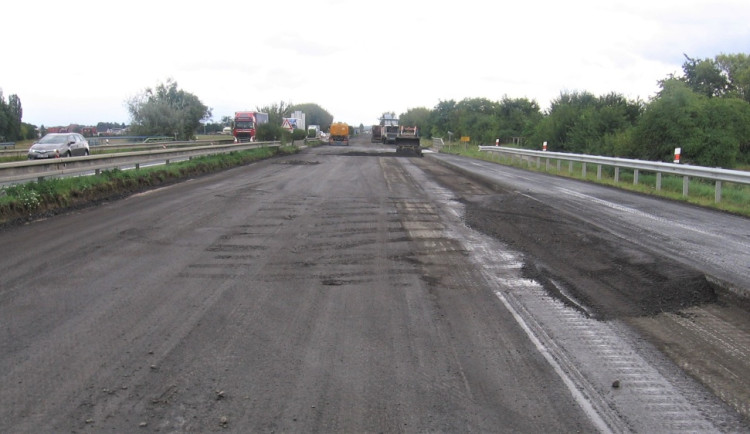Oprava Chválkovické či rekonstrukce dálnice na Litovel. ŘSD zveřejnilo plán investic v kraji