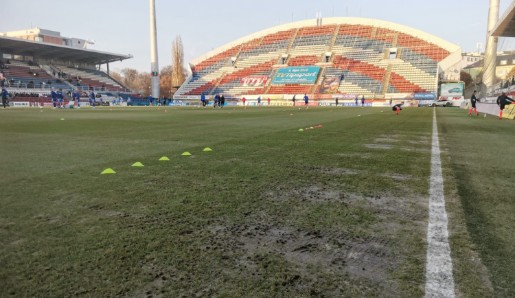 Hřiště Sigmy před posledním zápasem podzimu v polovině prosince
