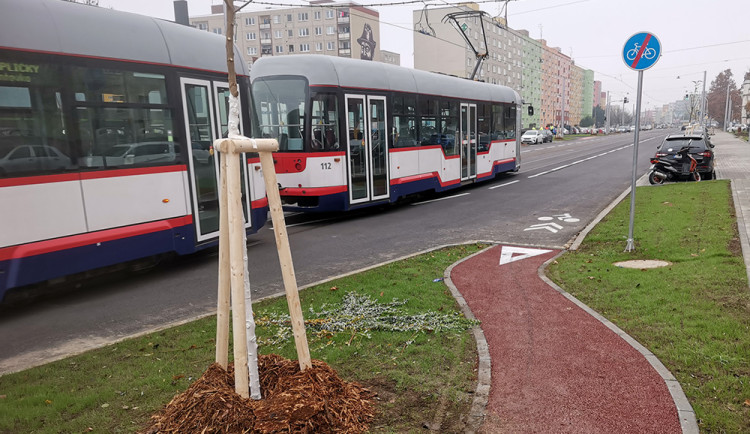 Muž na olomouckém sídlišti zemřel pod koly tramvaje, jeho totožnost potvrdí analýza DNA