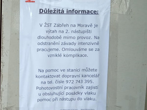 Problémy v zahraničí? Výtah pro kočárky a vozíčkáře na hlavním koridoru v Zábřehu půl roku nefungoval