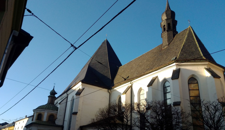 DRBNA HISTORIČKA: Kostel schovaný pod kapucí. Přehlížený klenot Olomouce