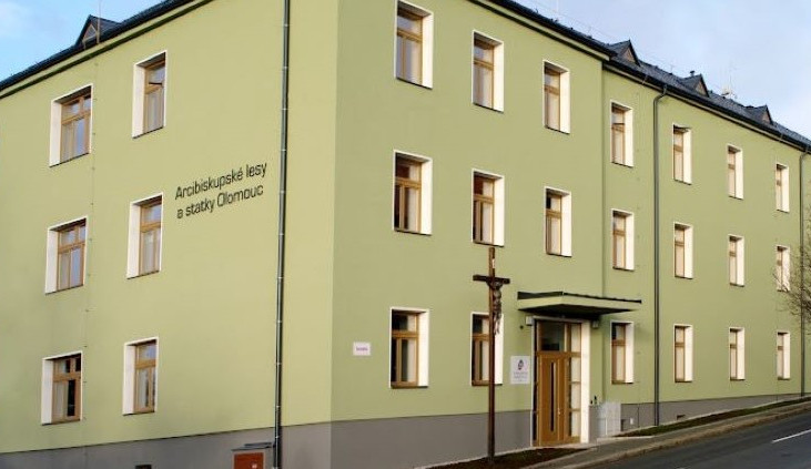 Petici proti zařízení pro bývalé vězně na Svatého Kopečku podepsalo přes tisíc lidí. Žádají prověřit registraci