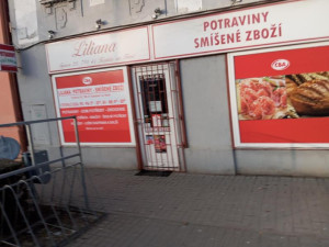 Inspektoři zavřeli potraviny v Kostelci na Hané. Uvnitř obchodu byly mrtvé myši a špína, úklid byl zanedbaný