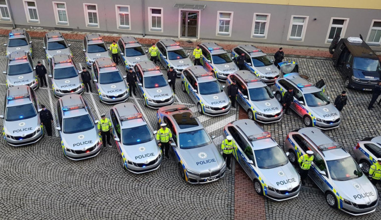 Také policisté na Vysočině dnes rozblikají majáky. Minutou ticha vzpomenou na oběti trestných činů