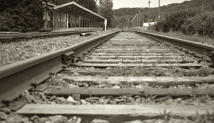 Opilec zaměstnával všechny kolem hloupými nápady. Skončil na záchytce