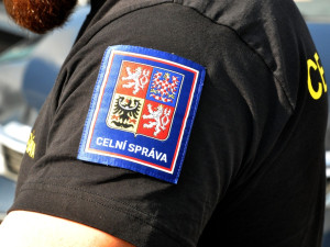 Celníci z Olomouckého kraje loni řešili více nelegálního alkoholu i hazardu