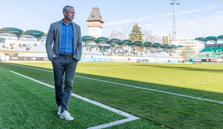 Václav Jílek byl po nedělním utkání v Českých Budějovicích odvolán z pozice trenéra Sigmy Olomouc