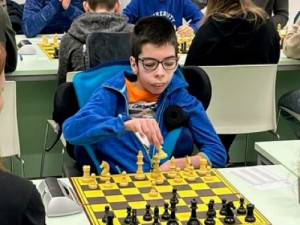 Martin ze Šumperka bojuje s neznámou nemocí. Už přestal úplně chodit, pomohl by mu elektrický vozík