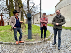 V Olomouci začal fungovat nový Poesiomat. Slyšet lze Plíhala, Kryla, Krobota, ale i básně Jiřího Wolkera