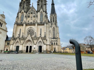 V Olomouci začal fungovat nový Poesiomat. Slyšet lze Plíhala, Kryla, Krobota, ale i básně Jiřího Wolkera