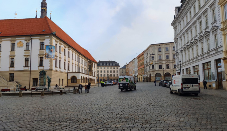 Centrum Olomouce ještě trochu víc pro pěší. Magistrát upravuje dopravní režim