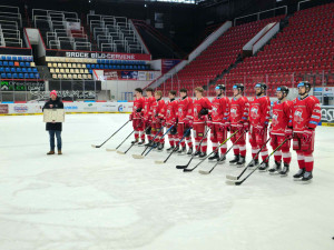 VIDEO: Olomoucké příprava na play-off podle hollywoodského trháku: do akce míří Hanební kohouti