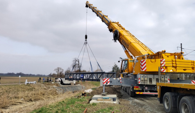 U Olomouce pokročila stavba cyklotrasy za desítky milionů, hotovo má být v listopadu