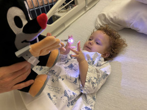 Jistější pohyby, konec bolesti a zvracení. Martínkovi výrazně pomohla genová terapie