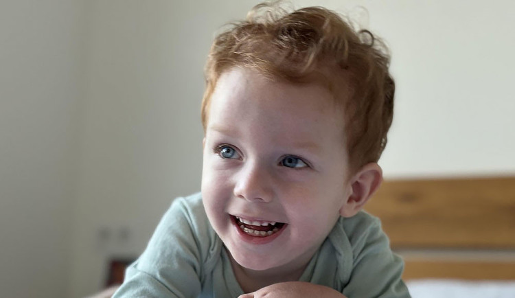 Jistější pohyby, konec bolesti a zvracení. Martínkovi výrazně pomohla genová terapie