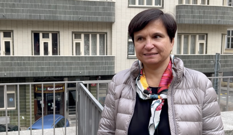 size3-17108497834193-139-banky-by-mely-ustoupit-od-hlasoveho-overovani-identity-svych-klientu-rika-vedkyne-barbara-zitova