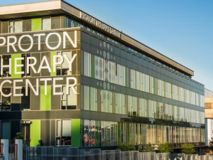Protonové centrum pacientům pomáhá i s nádory krčních mandlí