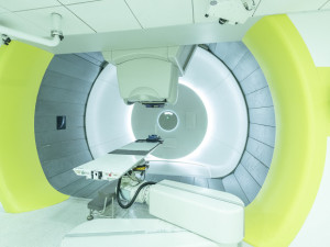 Protonové centrum pacientům pomáhá i s nádory krčních mandlí