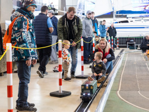 FOTOGALERIE: Atraktivní novinky i osvědčené skvosty. V Olomouci začala interaktivní výstava For Model