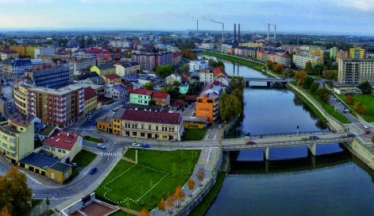 Ilustrační foto se znakem města (002)