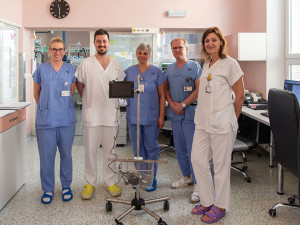 Anonymní dárce věnoval olomoucké nemocnici cenný přístroj na pomoc miminkům