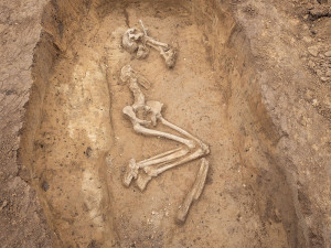 Před stavbou dálnice u Olomouce odkryli archeologové unikátní pohřebiště, návrší bylo kultovním místem